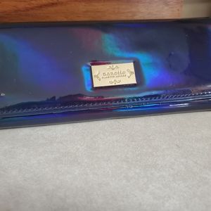 Nanette wallet